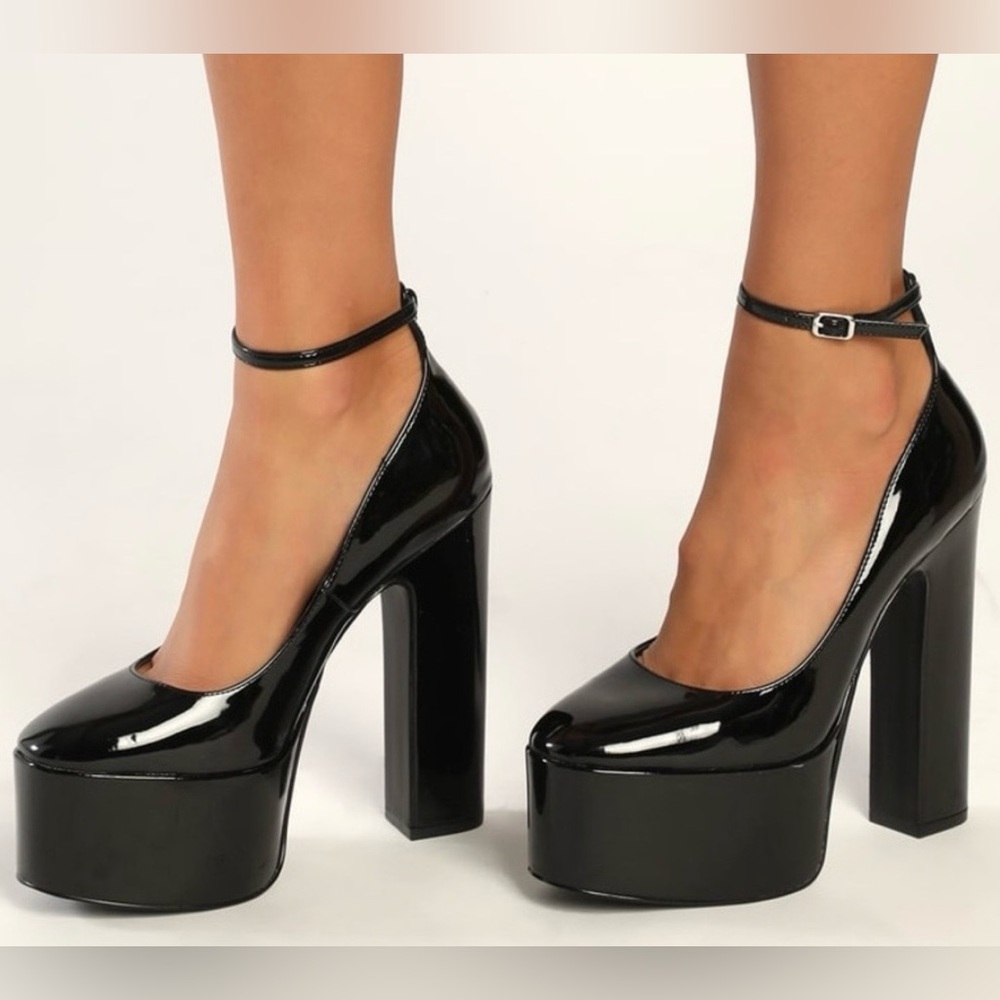 Steve Madden Glossy Black leather Platform block heel